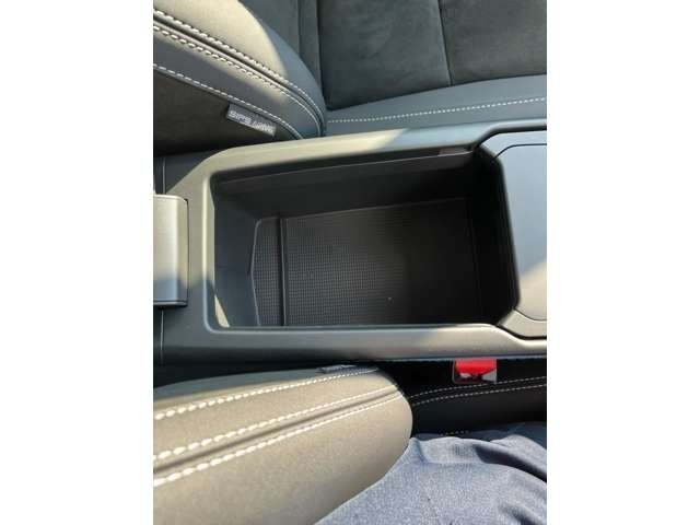 VOLVO VOLVO C40 2022