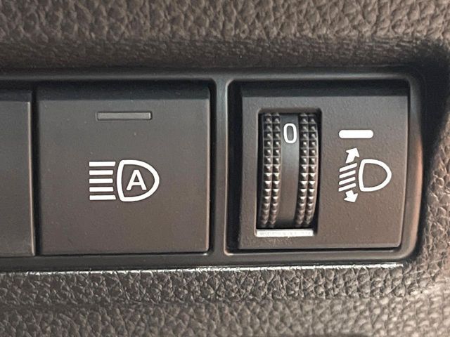 TOYOTA COROLLA CROSS HYBRID 2025