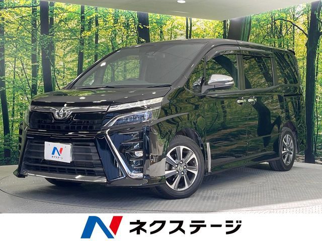 TOYOTA VOXY 2018