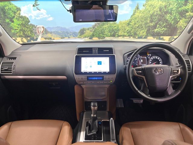 TOYOTA LANDCRUISER PRADO 2022