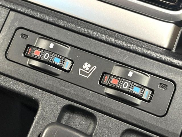 TOYOTA LANDCRUISER PRADO 2022