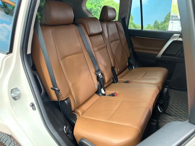 TOYOTA LANDCRUISER PRADO 2022