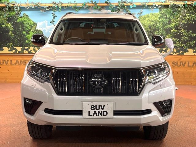 TOYOTA LANDCRUISER PRADO 2022