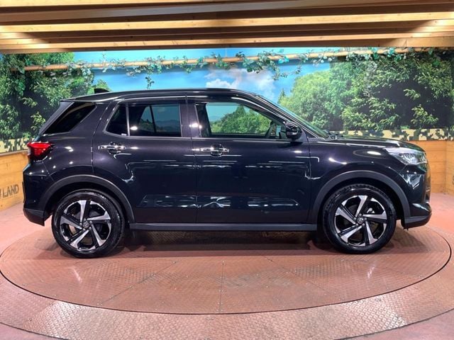 TOYOTA RAIZE HYBRID 2022