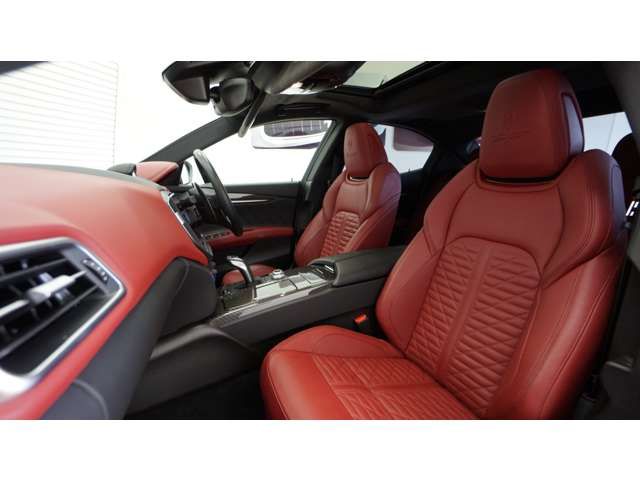 MASERATI MASERATI GHIBLI Sedan 2022