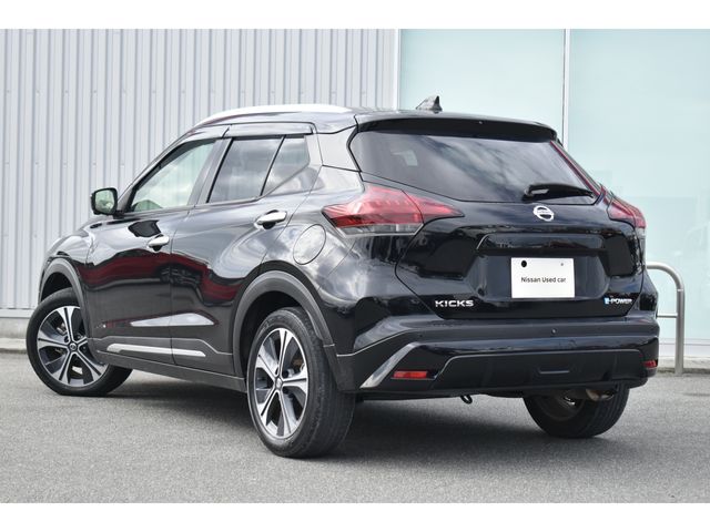NISSAN KICKS 2021