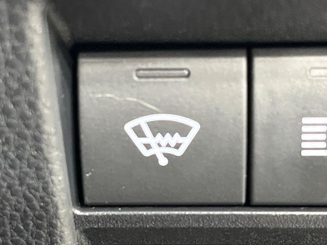 TOYOTA VOXY 4WD 2022