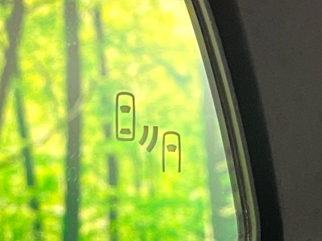 TOYOTA VOXY 4WD 2022