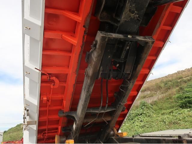 MITSUBISHI FUSOU SUPER GREAT 2024