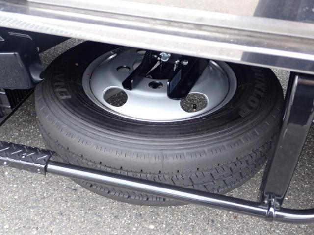 MITSUBISHI CANTER 2025