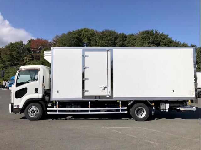 ISUZU FORWARD 2016