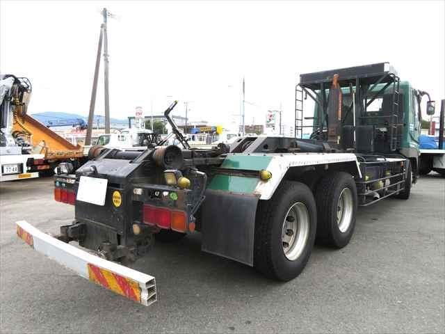 MITSUBISHI FUSOU SUPER GREAT 2011