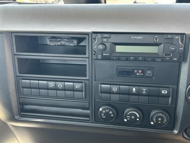 MITSUBISHI FUSOU FIGHTER 2025