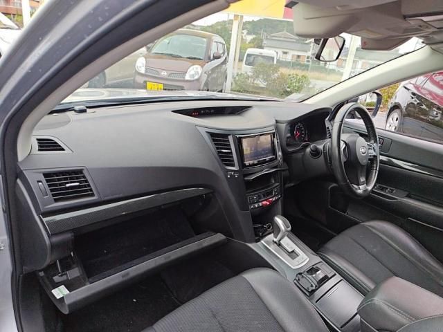 SUBARU LEGACY OUTBACK 2013