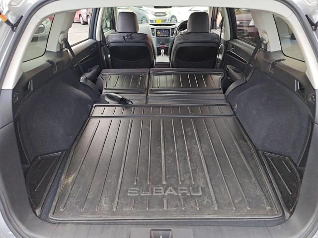 SUBARU LEGACY OUTBACK 2013