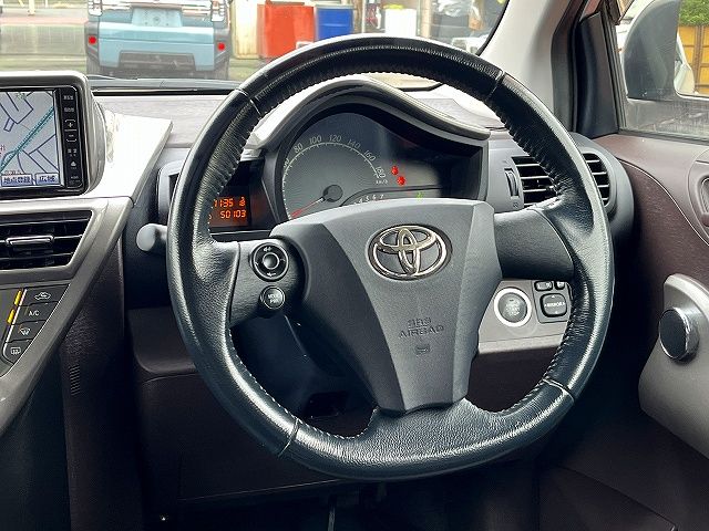 TOYOTA iQ 2009