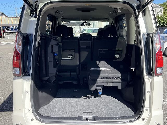 NISSAN SERENA  S-HYBRID 2019