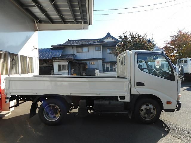 TOYOTA DYNA 2014