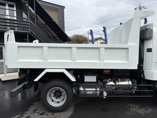 MITSUBISHI FUSOU FIGHTER 2024