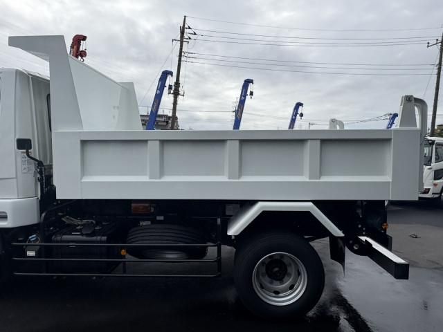 MITSUBISHI FUSOU FIGHTER 2024