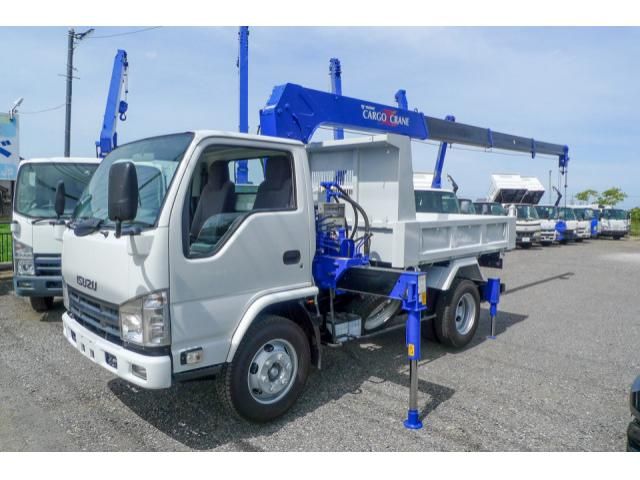 ISUZU ELF 2012