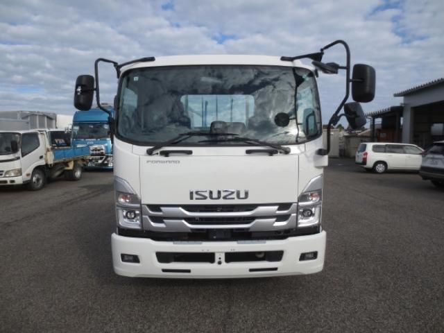 ISUZU FORWARD 2023