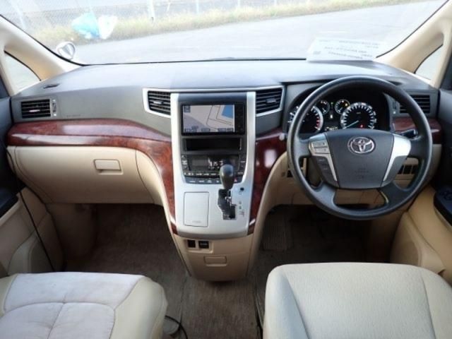 TOYOTA ALPHARD 2008