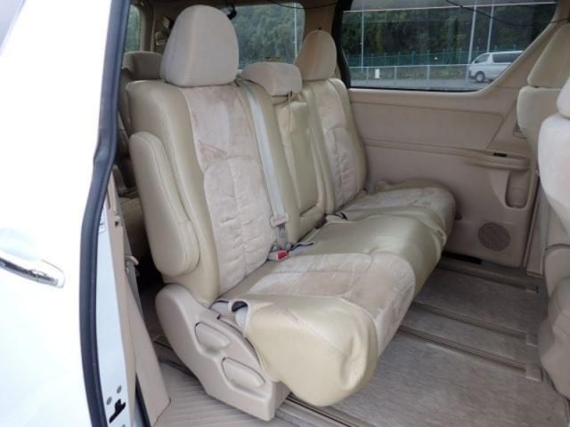 TOYOTA ALPHARD 2008