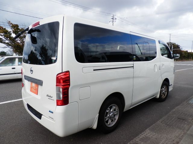 NISSAN NV350 CARAVAN 4WD 2012