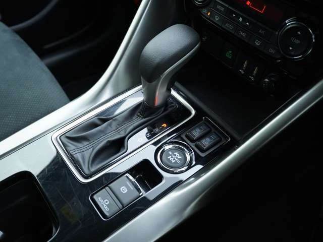 MITSUBISHI ECLIPSE CROSS 4WD 2024