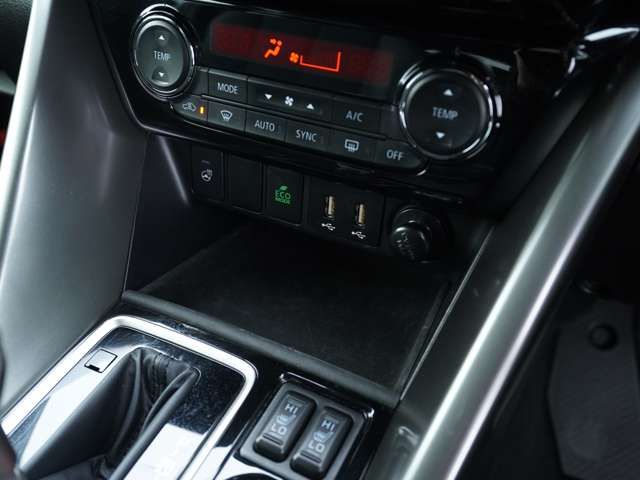 MITSUBISHI ECLIPSE CROSS 4WD 2024