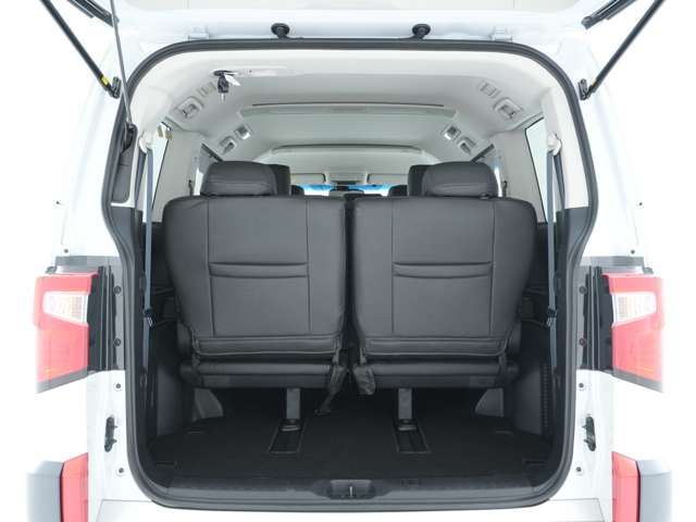 MITSUBISHI DELICA D:5 4WD 2023