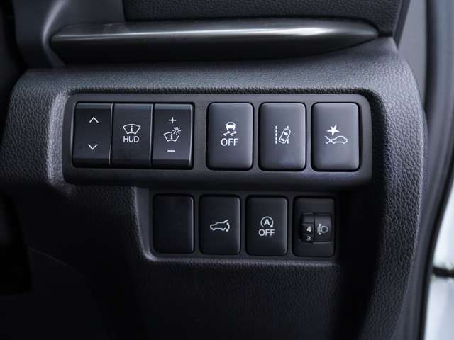 MITSUBISHI ECLIPSE CROSS 4WD 2024