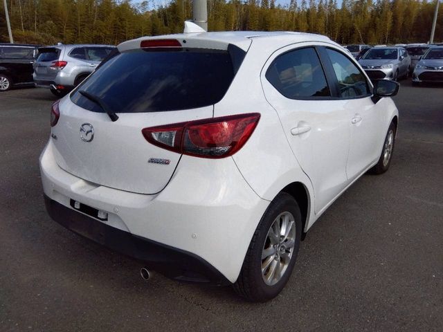 MAZDA DEMIO 2018