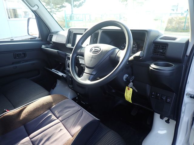 DAIHATSU HIJET CARGO 4WD 2020