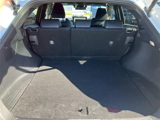 TOYOTA HARRIER HYBRID 2023