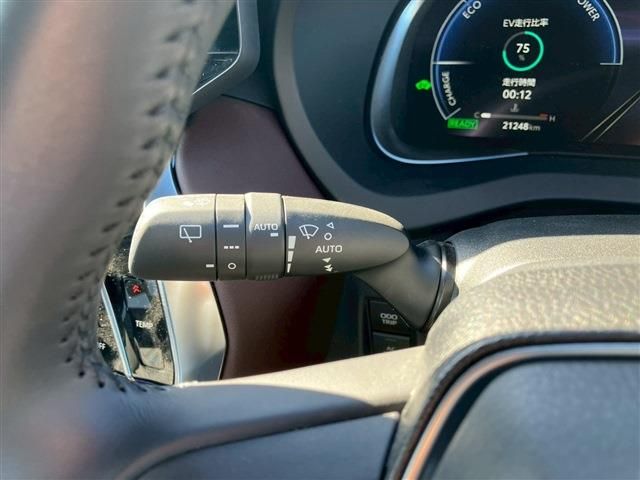 TOYOTA HARRIER HYBRID 2023