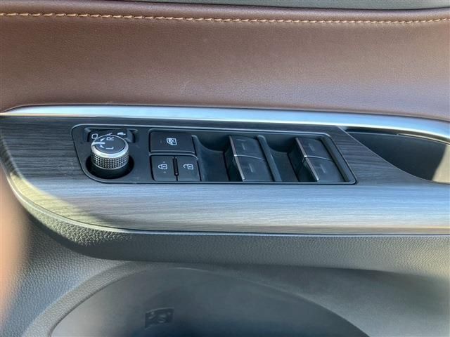 TOYOTA HARRIER HYBRID 2023