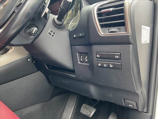 TOYOTA LEXUS NX300h 2018