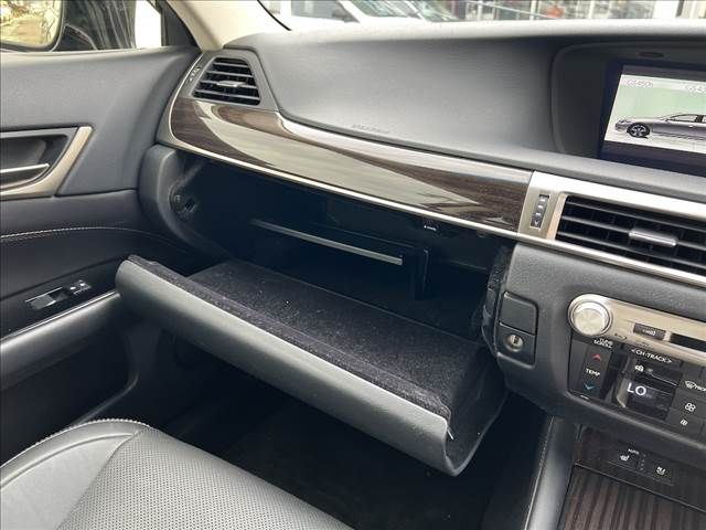 TOYOTA LEXUS GS300h 2018