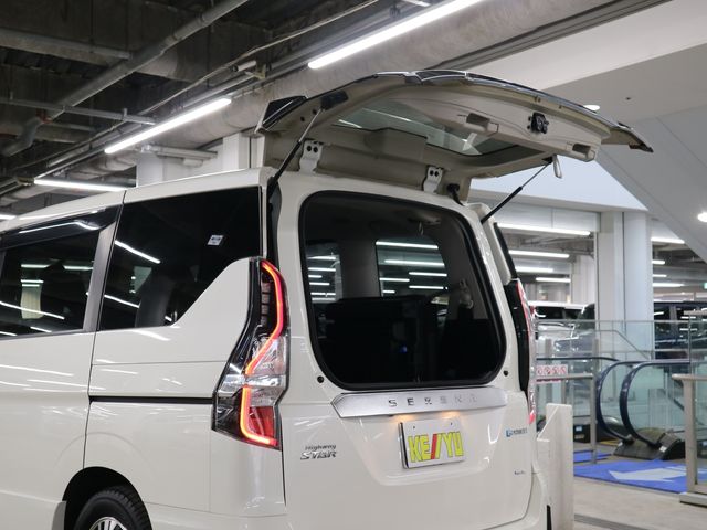 NISSAN SERENA  WG 2021