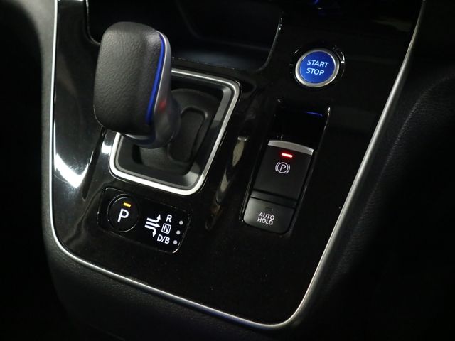 NISSAN SERENA  WG 2021