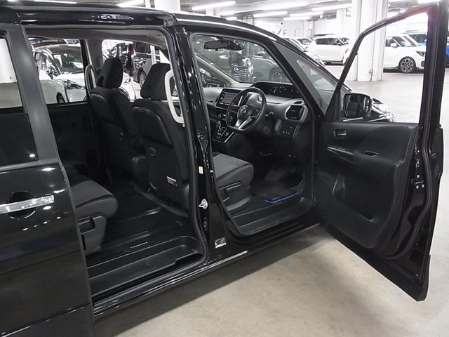 NISSAN SERENA  WG 2020