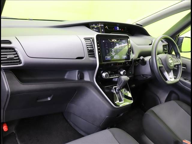 NISSAN SERENA  S-HYBRID 2020