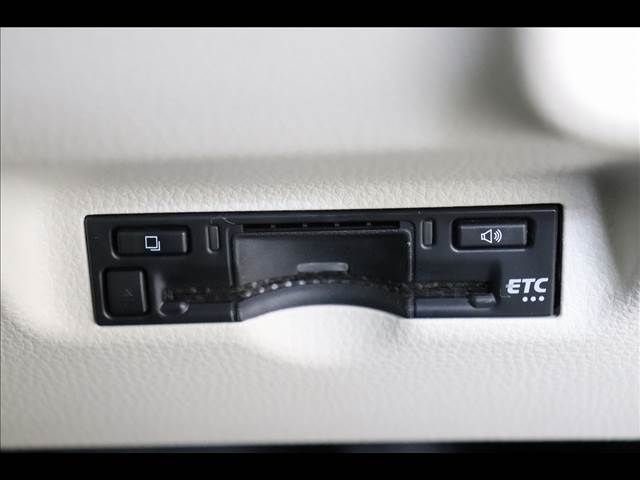 TOYOTA SIENTA HYBRID 2022