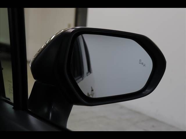 TOYOTA SIENTA HYBRID 2022