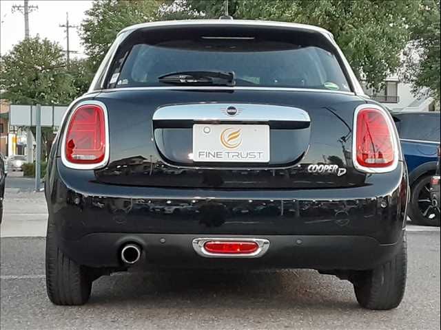 BMW MINI COOPER D 5DOOR 2019