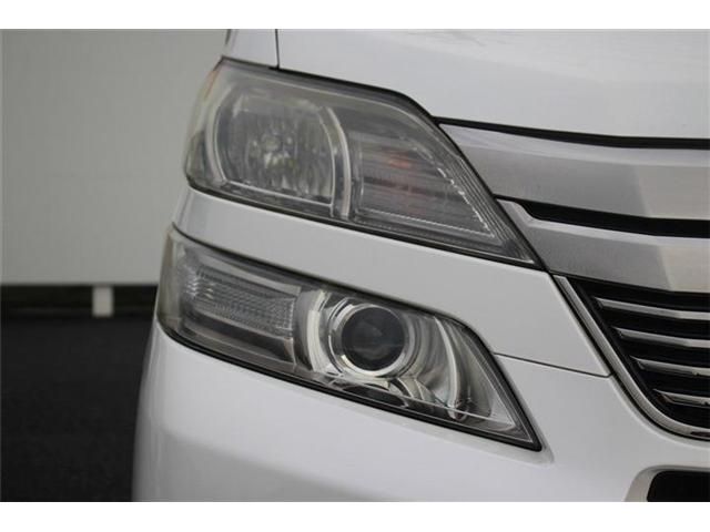 TOYOTA VELLFIRE 2012