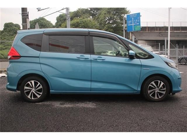 HONDA FREED plus HYBRID 2016