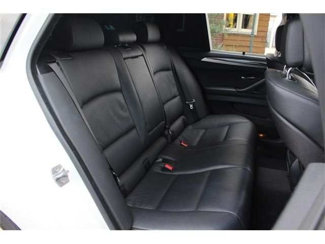 BMW BMW 5series TOURING 2012